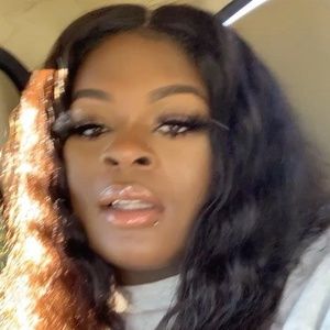 Meet your Posher, Pocahantass